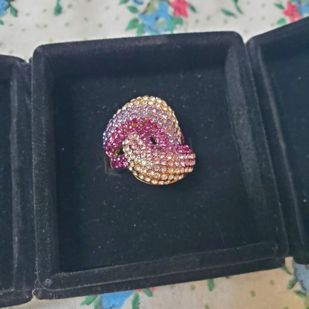 Eternal Sparkles Ombre Pave Crystal Ring Size 7